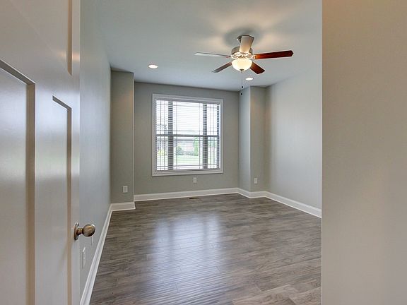 5th image of 2609 Browning Way