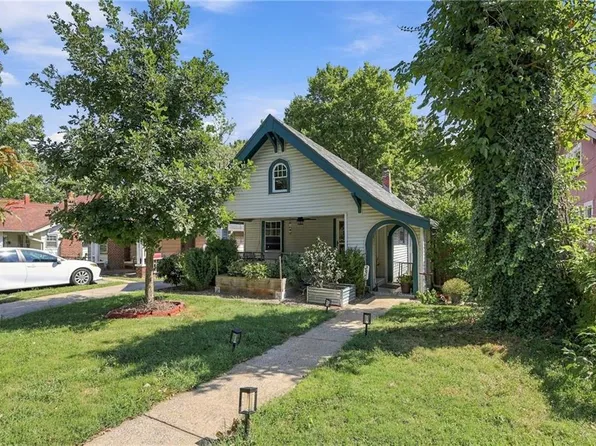 3823 Genessee St, Kansas City, MO 64111
