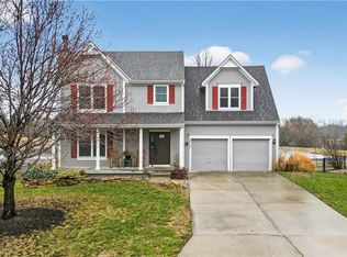 20729 S Barker Rd, Spring Hill, KS 66083