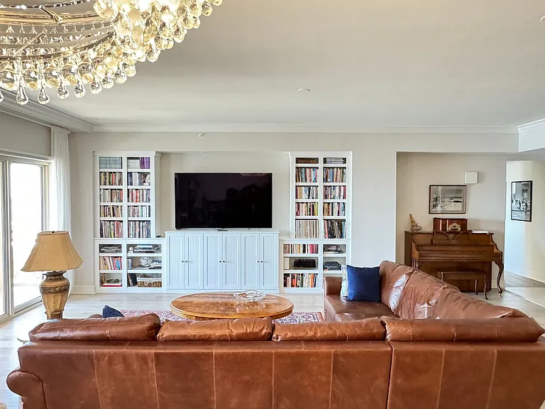 1111 Ritz Carlton Dr #1404 — Photo 11