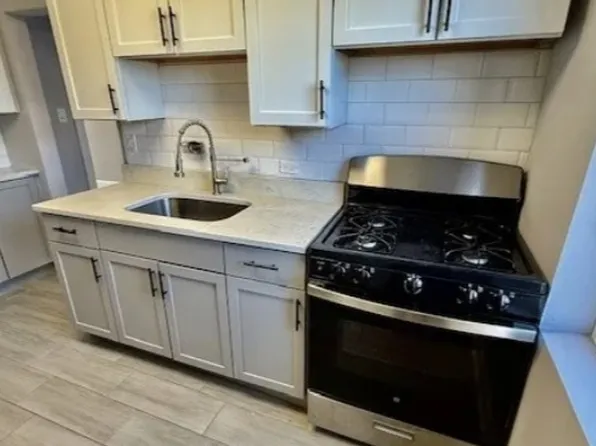 9213 S Laflin St #1W, Chicago, IL 60620