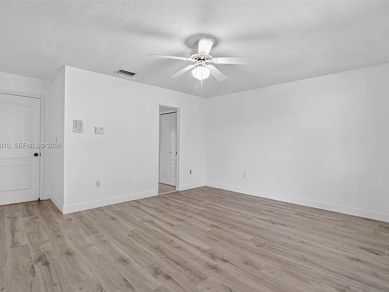 14330 SW 152nd Pl — Photo 14