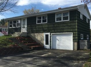 4 Grovemount Ln, Lewiston, ME 04240
