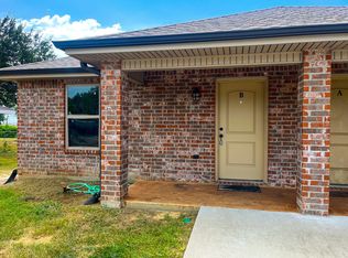 506 Fairview St #B, Iowa, LA 70647