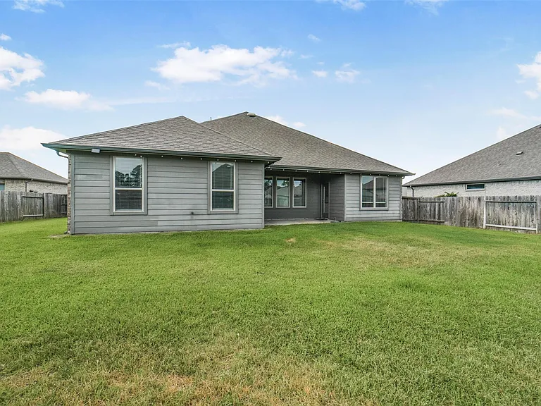 31106 Durham Creek Ct — Photo 39