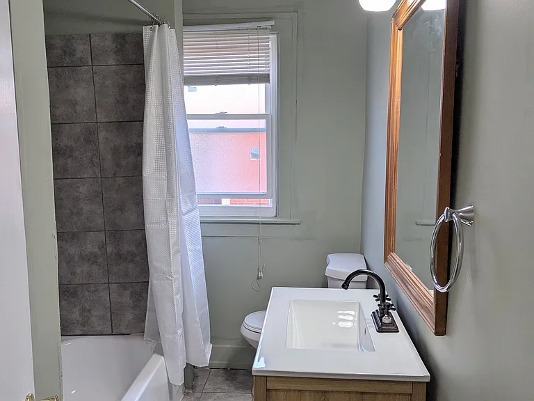 3258 Calvert St — Photo 7