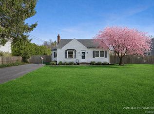 42 Smith Street, Greenlawn, NY