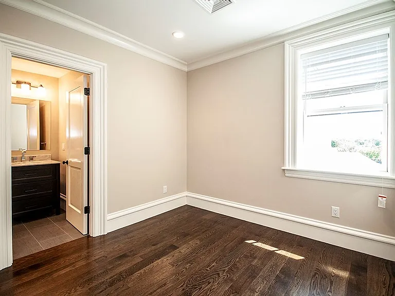 11 Alton Pl #2 — Photo 6