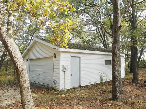 N5830 Oak Tree Acres, Princeton, WI 54968