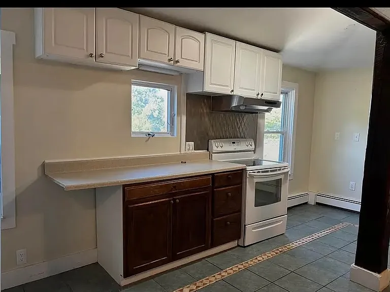 1722 W Main Rd — Photo 1