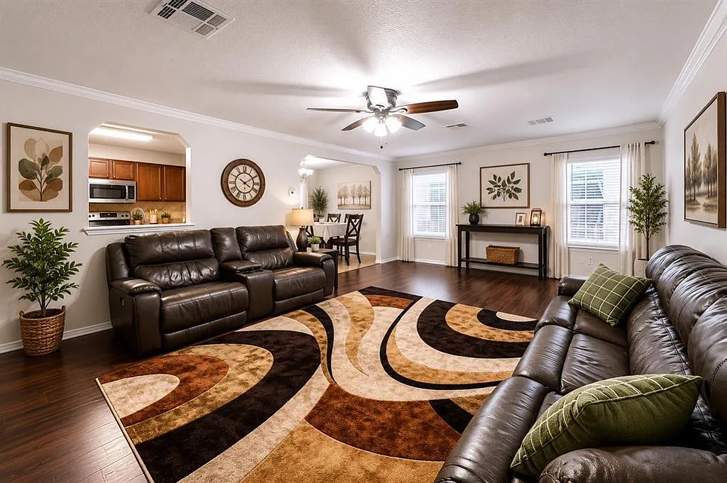 3 bed, 2.5 bath, 1856 sqft, $2,000 — Photo 3
