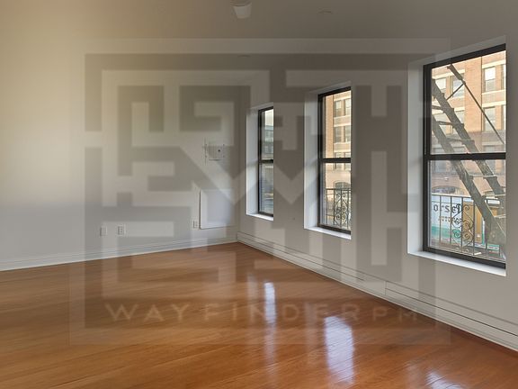 3rd image of 714 11th Ave APT 2S