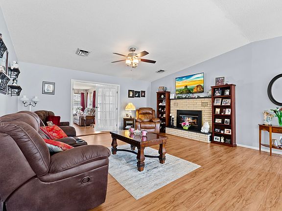 5th image of 3331 Partipilo St