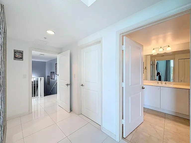 450 N Federal Hwy #103 — Photo 16