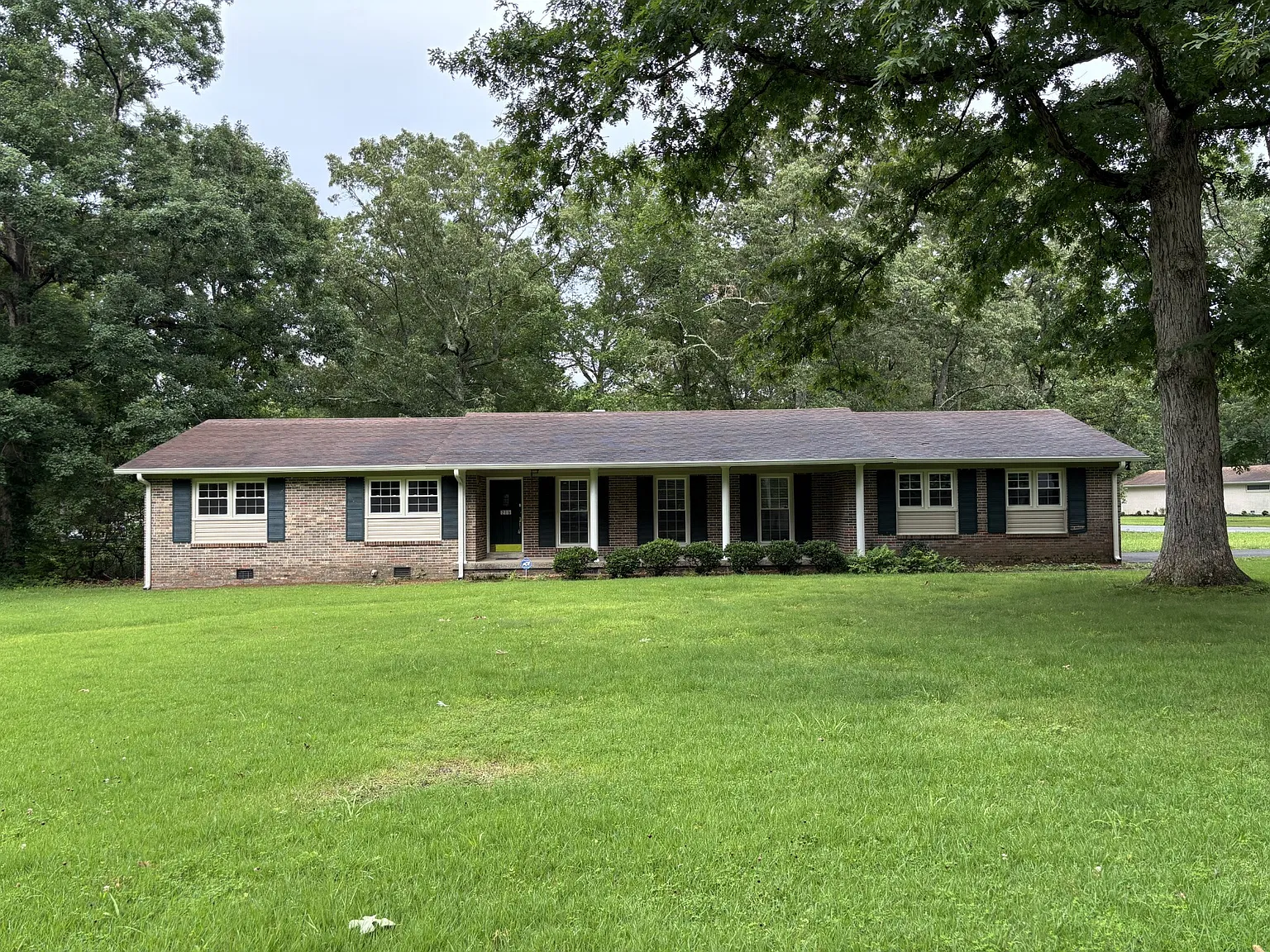 3 bed, 2.0 bath, 1548 sqft, $1,750 — Photo 1