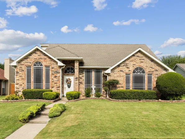 6013 Acapulco Dr, Rowlett, TX 75089