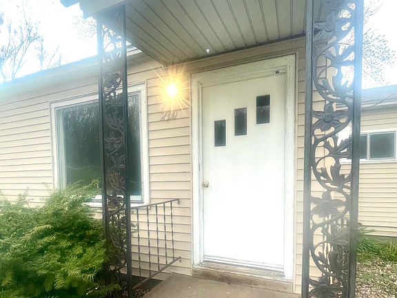 2nd image of 2330 E 35th Ave