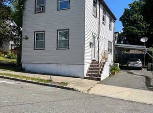 13 King St, Dover, NJ 07801