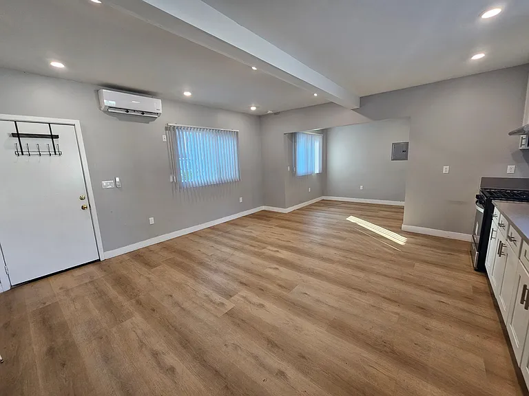 4117 W Adams Blvd #4121.50 — Photo 5