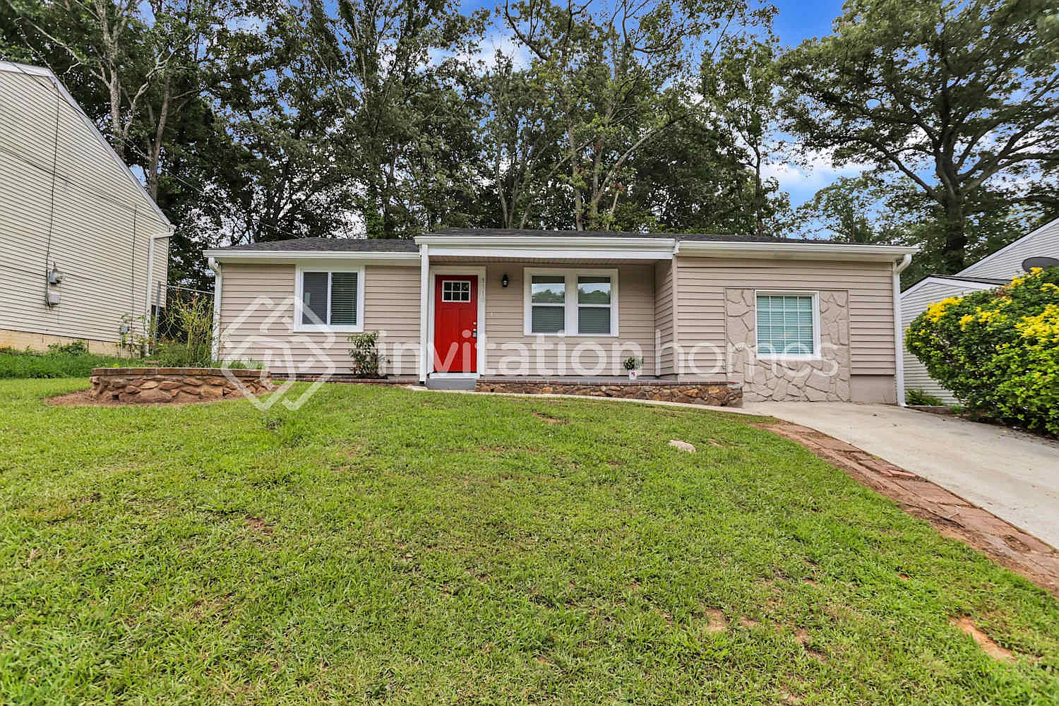 1310 Muirfield Dr Stone Mountain, GA 30088 — Photo 1