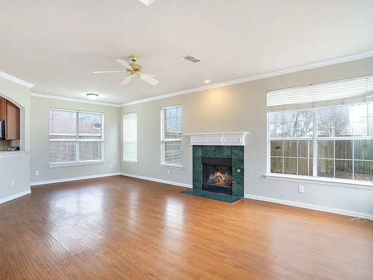 5201 Arrowhead Way — Photo 6