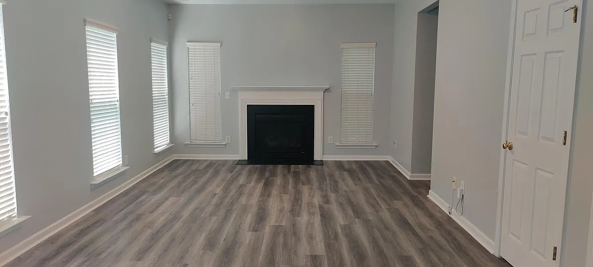 Building Photo - 404 Tresa Brook Ct