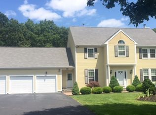 50 Osprey Dr, East Greenwich, RI 02818
