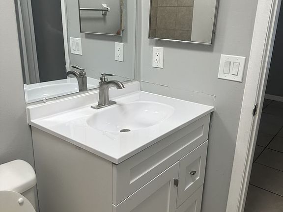 5th image of 3108 Yorych Ln