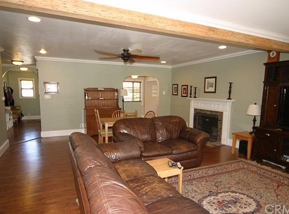 4th image of 3125 Marwick Ave