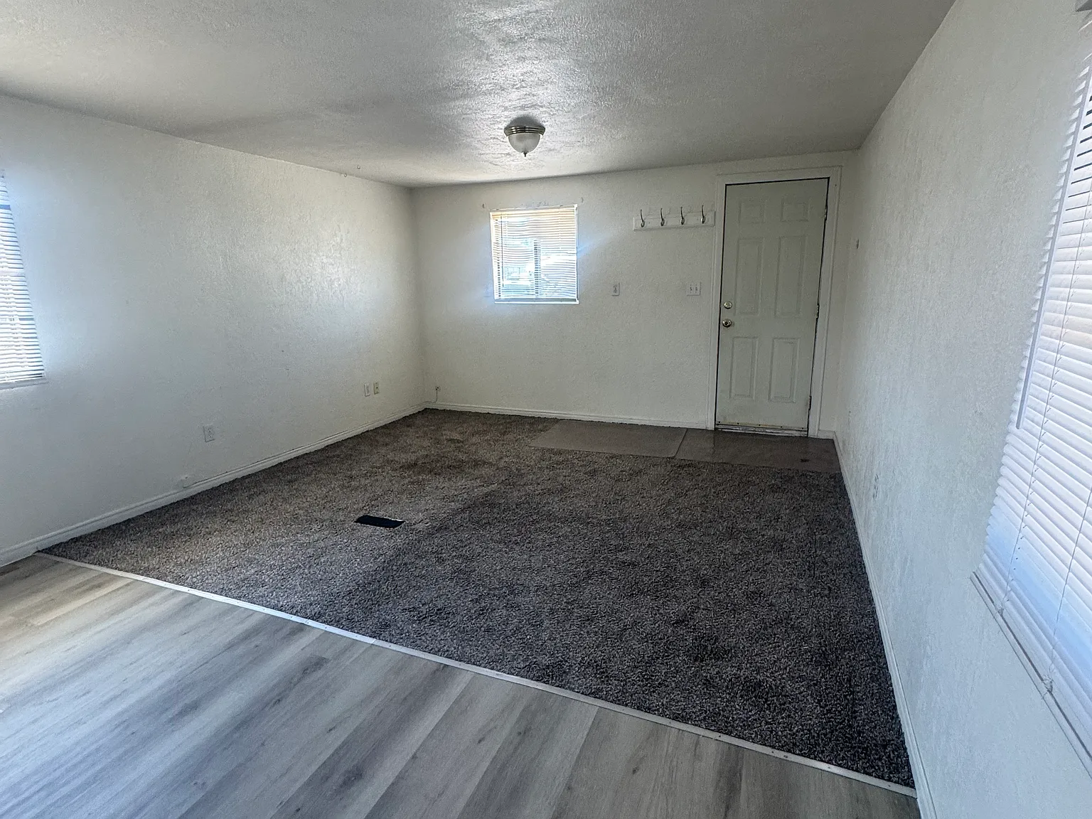 1 bed, 560 sqft, $725 — Photo 4