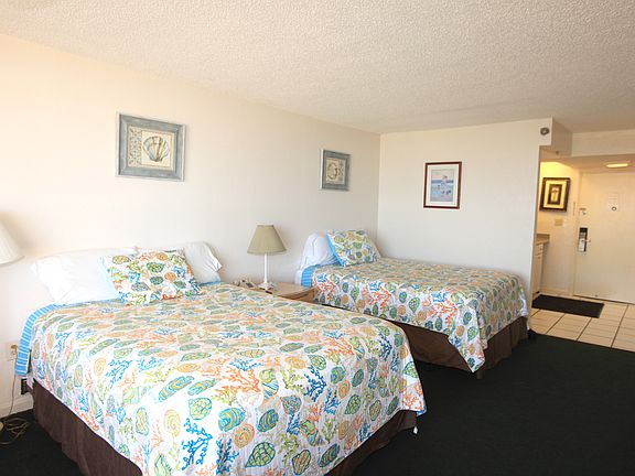 5th image of 313 S Atlantic Ave #421