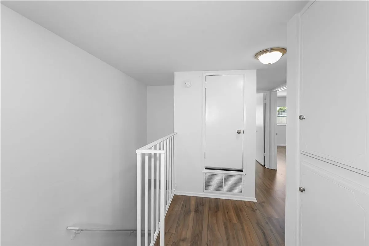 11260 Overland Avenue - 1 — Photo 3