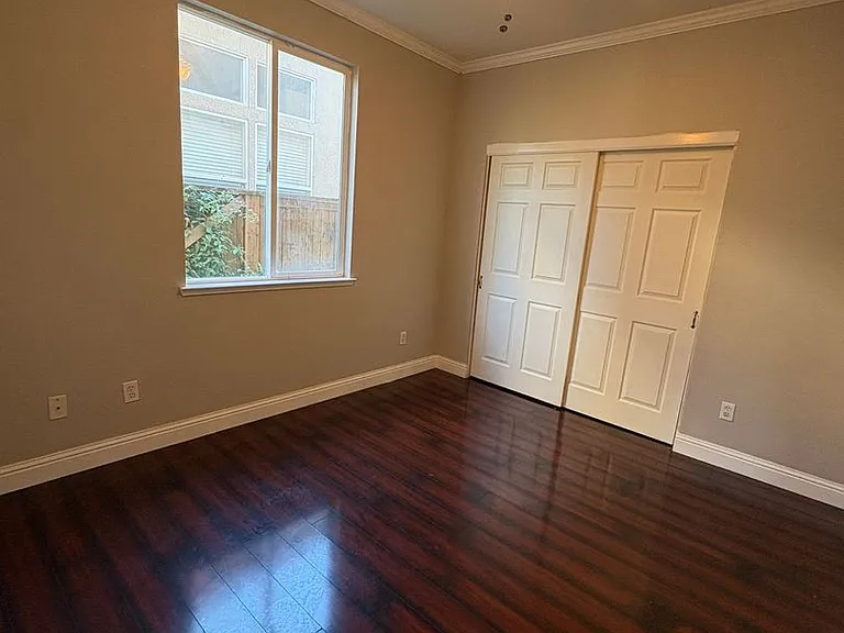 139 Ainger Cir — Photo 9