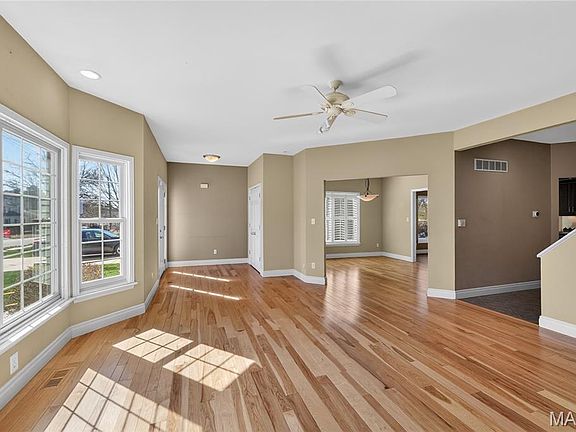 4th image of 1221 Ruth Dr