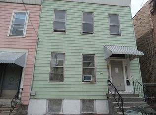 421 1st St, Troy, NY 12180