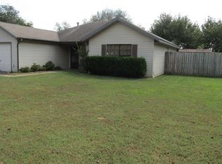 2079 Dogwood Pl, Springdale, AR 72762