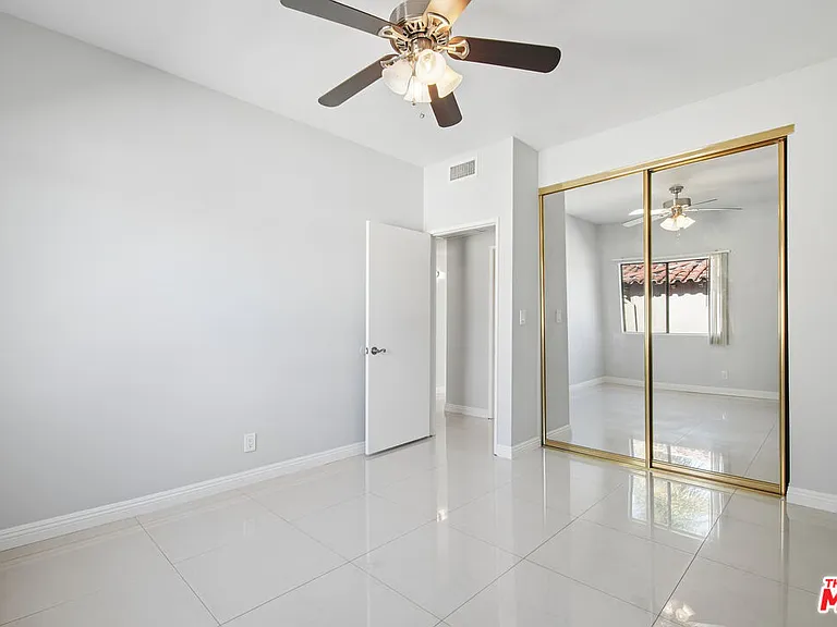 5715 W Olympic Blvd #206 — Photo 15
