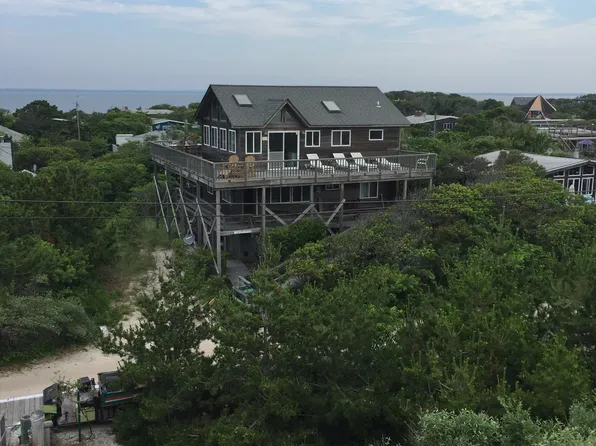 16 Dune Walk, Patchogue, NY 11772