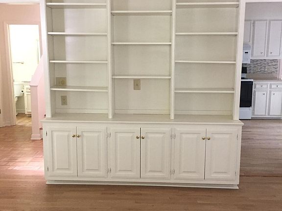 Built-in in Living Room Area