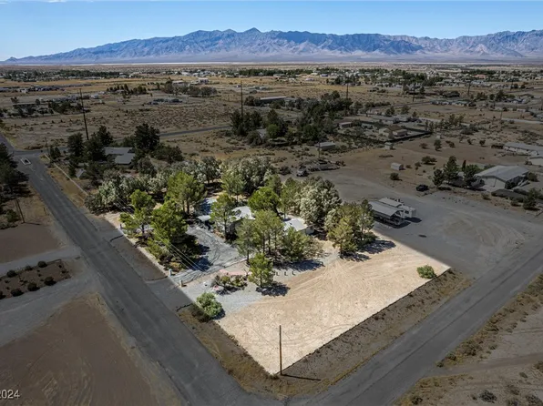 1731 E Dollar St, Pahrump, NV 89048