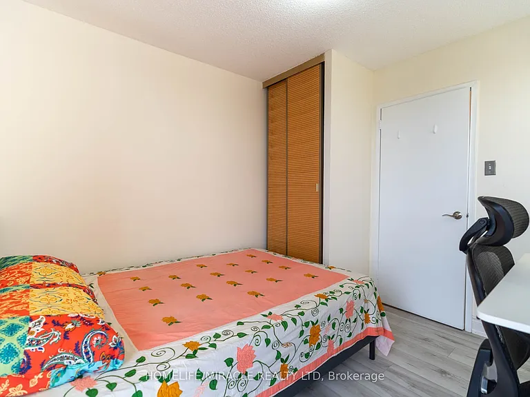 3025 Queen Frederica Dr #807 — Photo 36