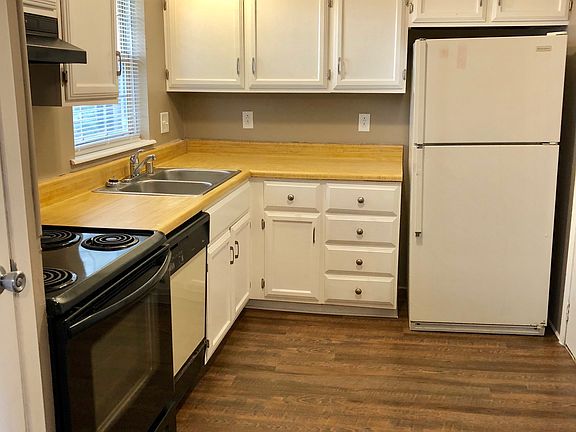 4th image of 4010 Yates Dr