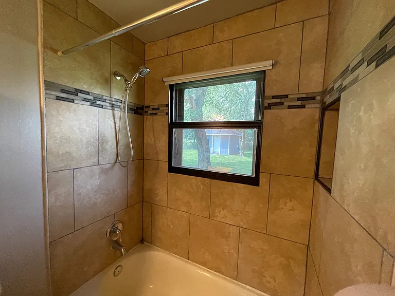 4749 Laverda Dr — Photo 41