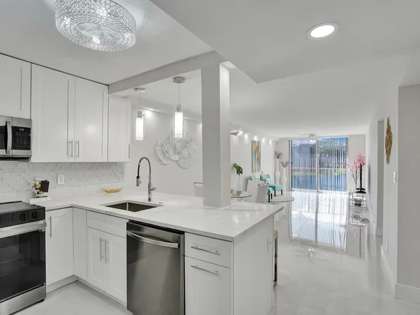 14307 Bedford Drive #206, Delray Beach, FL 33446