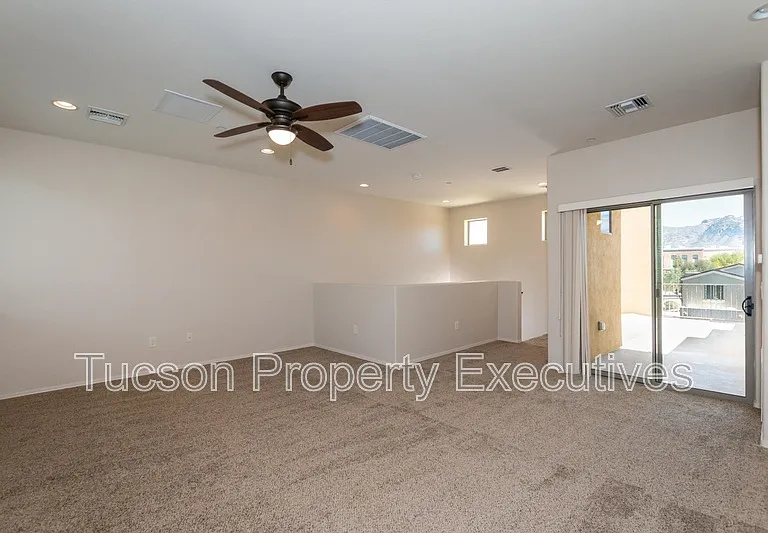 2442 E Emerald Moon Dr #1 — Photo 15