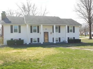801 SE 12th St, Oak Grove, MO 64075