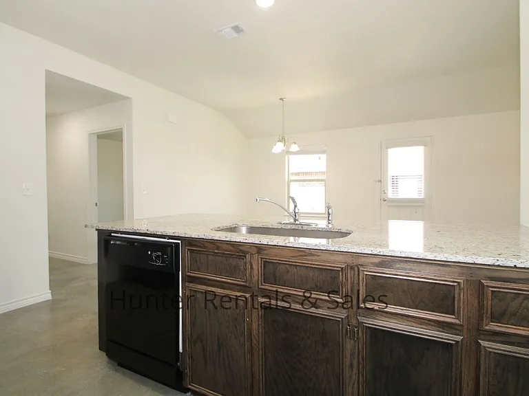 6109B Amelia Earhart Blvd — Photo 10