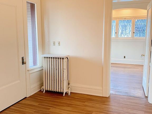 5th image of 1020 N Garden St #1