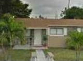 1095 W 32nd St, Hialeah, FL 33012