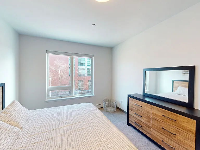 City Lights Modern, Luxury Living in Downtown Winooski — Photo 36